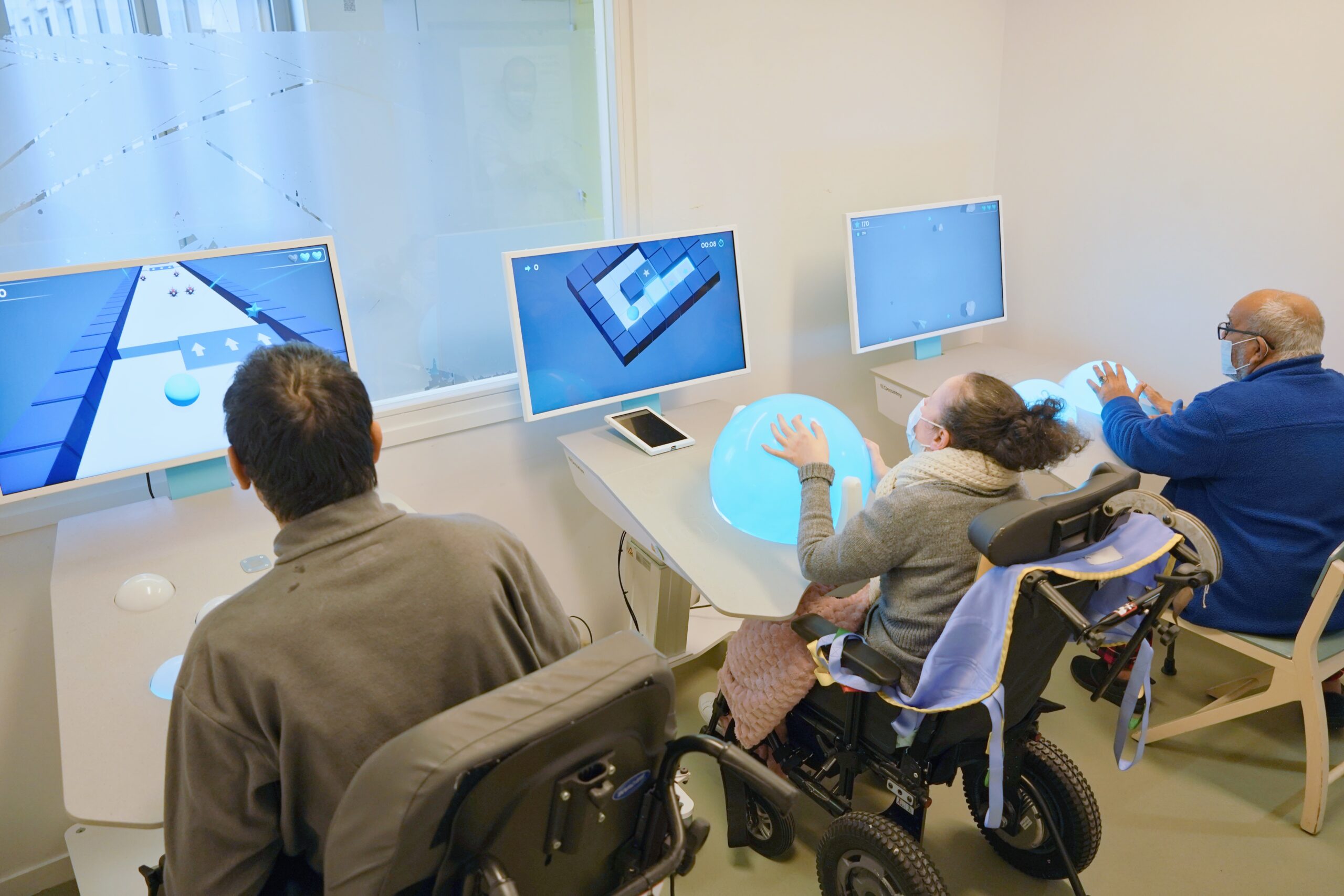 patients en groupe supervise sur technologie SRT de Dessintey